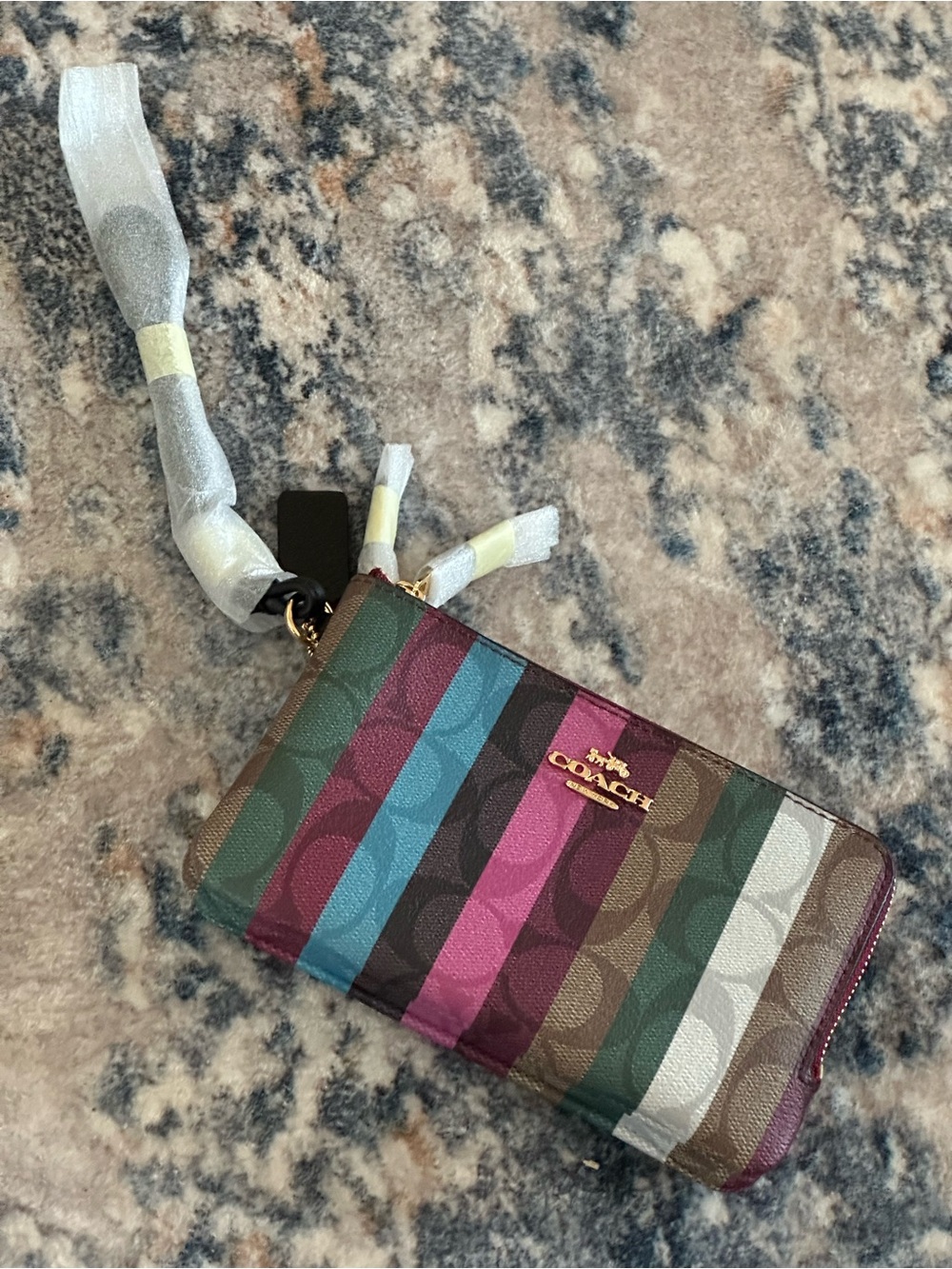 NWOT Coach Signature Stripe Double Zip Wristlet